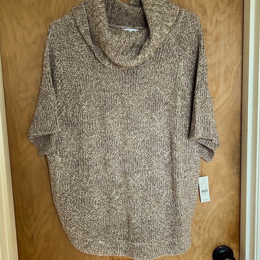 New With Tags NWT - New York & Company short sleeve cowl neck sweater Sz Medium